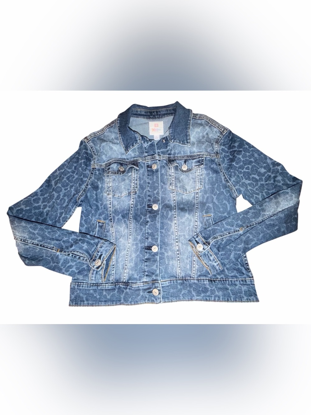 LuLaRoe “Harvey” Cheetah Print Light Wash Denim Cropped Jacket - Picture 1 of 10